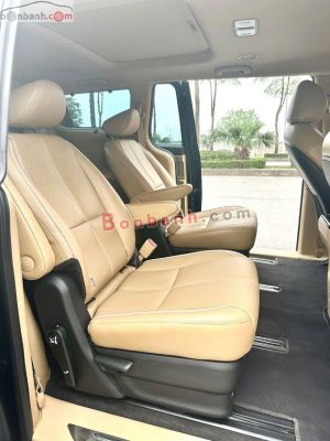Xe Kia Sedona 2.2L DATH 2018