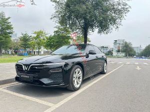 Xe VinFast Lux A 2.0 Tiêu chuẩn 2022