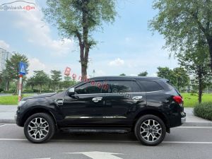 Xe Ford Everest Titanium 2.2L 4x2 AT 2016