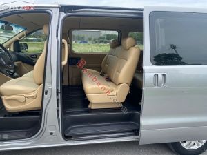 Xe Hyundai Grand Starex 2.5 MT 2017