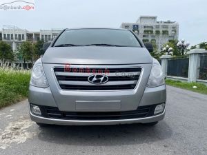 Xe Hyundai Grand Starex 2.5 MT 2017