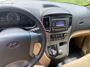 Xe Hyundai Grand Starex 2.5 MT 2017