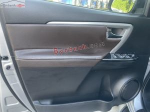 Xe Toyota Fortuner 2.7V 4x2 AT 2019