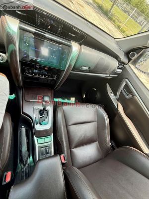 Xe Toyota Fortuner 2.7V 4x2 AT 2020