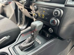 Xe Ford Ranger XLS 2.2L 4x2 AT 2020
