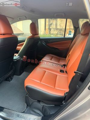 Xe Toyota Innova 2.0E 2019