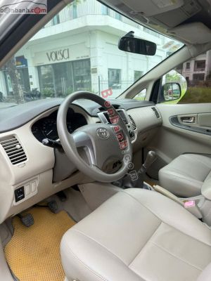 Xe Toyota Innova 2.0E 2014