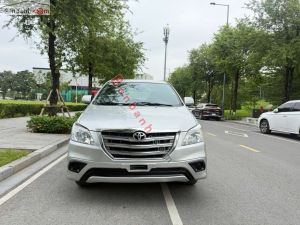 Xe Toyota Innova 2.0E 2014