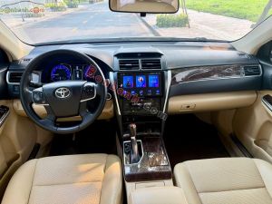 Xe Toyota Camry 2.0E 2017