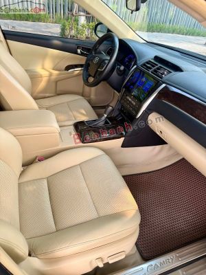 Xe Toyota Camry 2.0E 2017