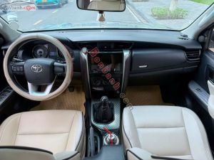 Xe Toyota Fortuner 2.4G 4x2 MT 2016