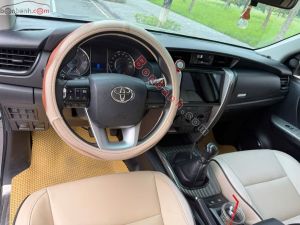 Xe Toyota Fortuner 2.4G 4x2 MT 2016
