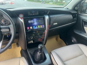 Xe Toyota Fortuner 2.4G 4x2 MT 2017